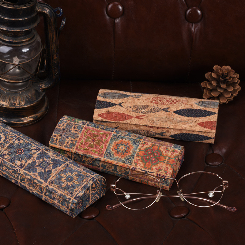Men Accessories Look - **Brillenetui aus Naturkork, Hartschalen-Brillenetui, gut aussehende