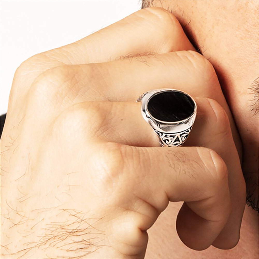 Schwarzer ovaler Siegelring im – Signet Ring Men Bewertung und Preis