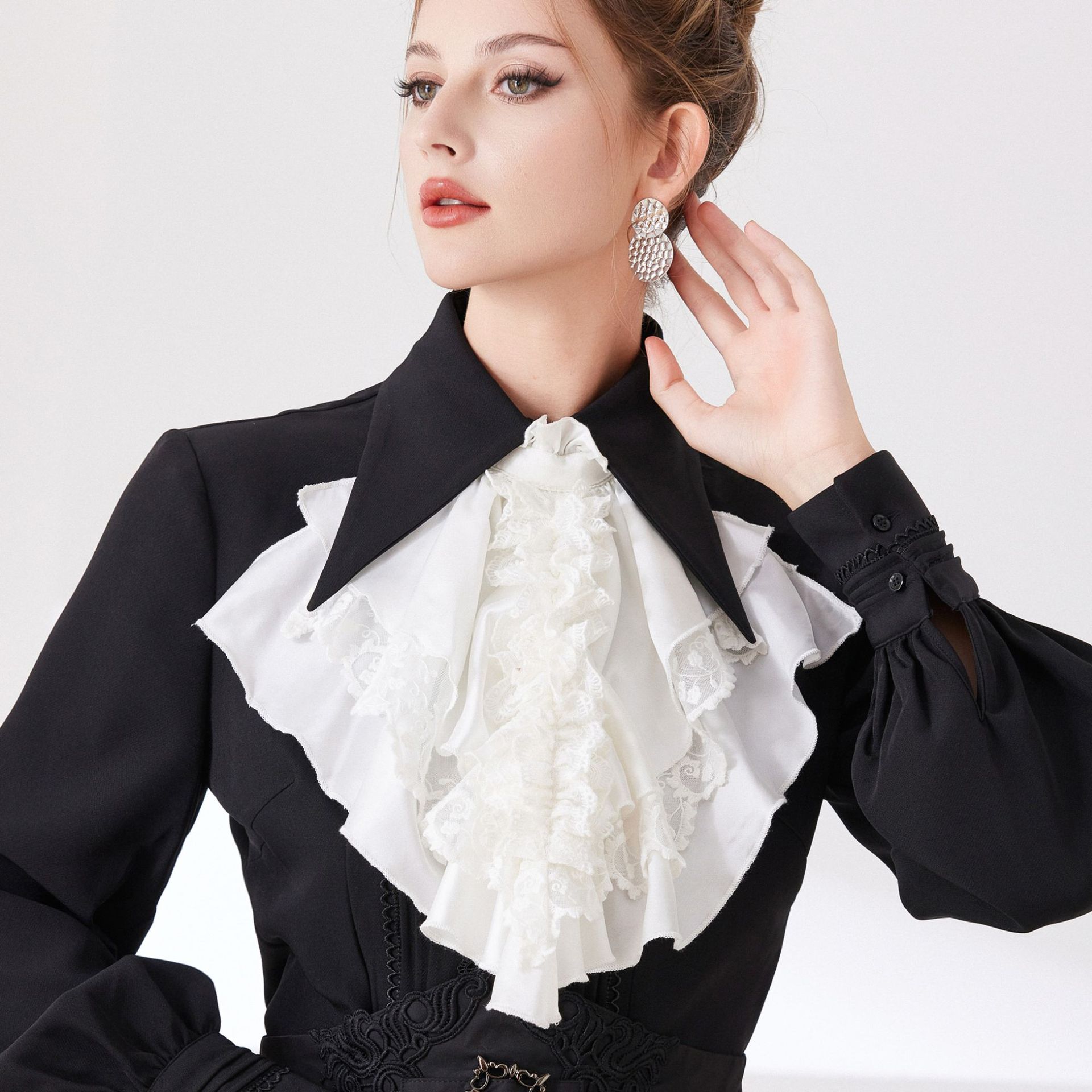 Viktorianischer Jabot für Dame – Men'S Victorian Accessories Bewertung und Preis
