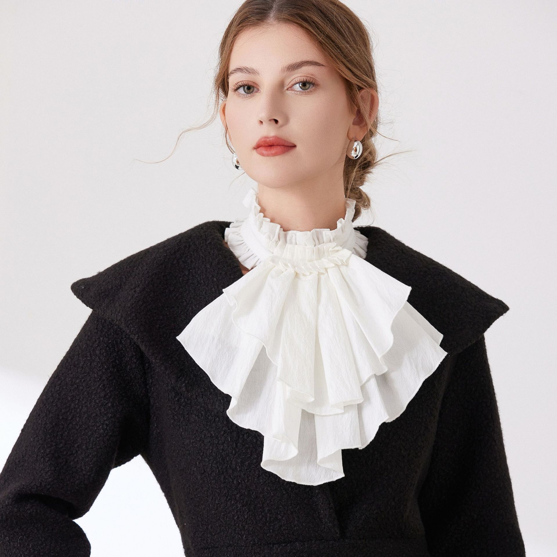 Viktorianischer Jabot für Dame – Men'S Victorian Accessories Bewertung und Preis