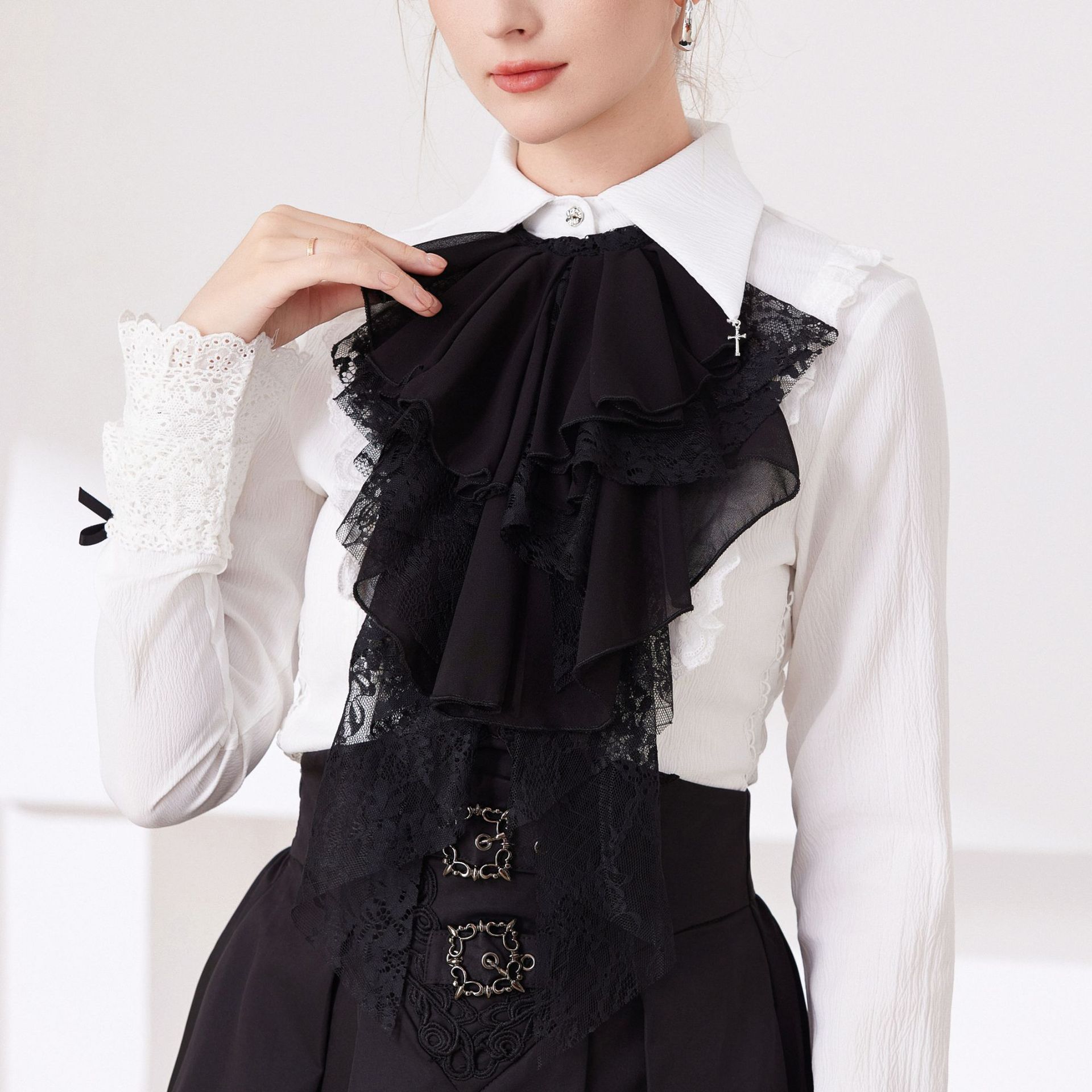 Viktorianischer Jabot für Dame – Men'S Victorian Accessories Bewertung und Preis